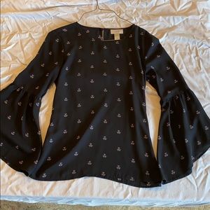 loft top with bell sleeves!